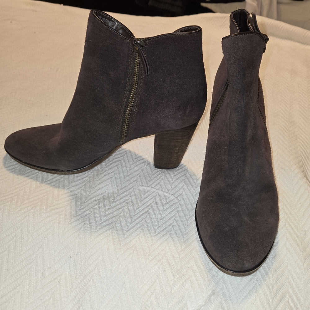 Women's Suede Ankle Boots - Dark Brown